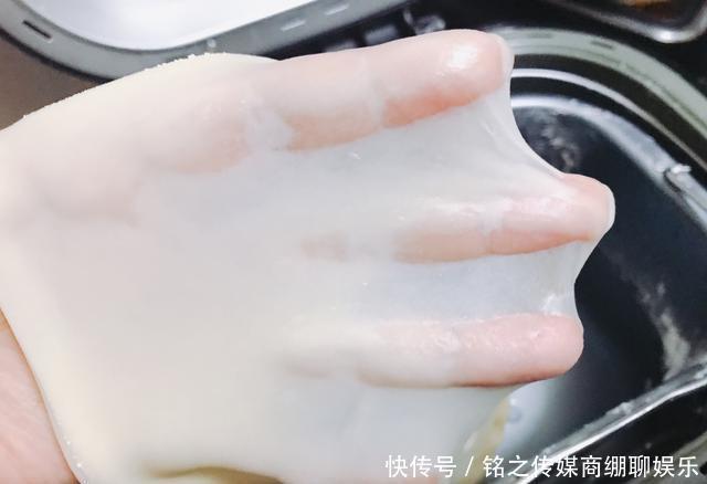 清明@清明时节教你做桃花酥,酥得掉渣一学就会,长辈特喜欢,全家爱吃