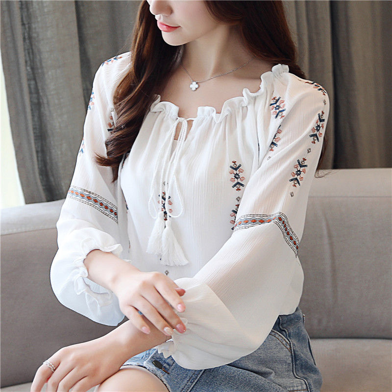 当下正流行这样的秋装小衫，百搭洋气还时髦，小姨一次买5件