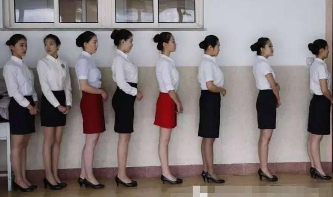 面试官:一口咬掉牛尾巴,打一个字?姑娘机智回