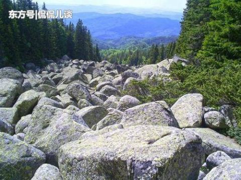 俄罗斯奇特的石头河，6公里见不到一滴水，却听到潺潺的流水