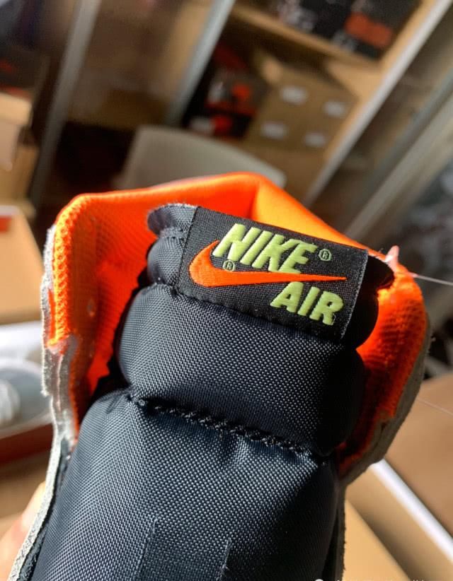  『麂皮』AJ1灰麂皮，开箱测评！