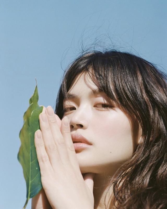  鳄梨种子■在家闭门不出的Bella Hadid，原来是在“搞绿色”？