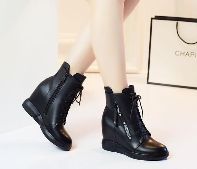 今年秋天最受女人宠爱的8双鞋子，尤其是最后一双，人见人爱!