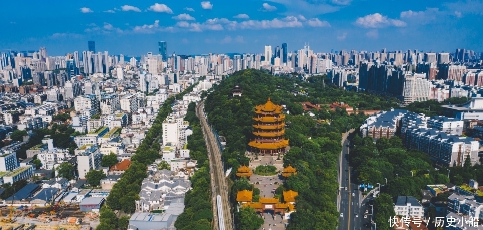 多面武汉,多面江城,比起“武汉”,我更乐意称她为“江城”