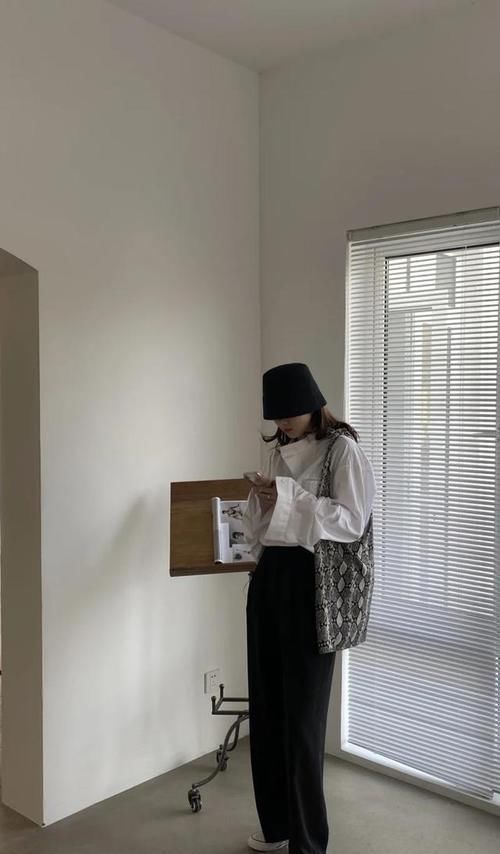  展现■最潮范儿美搭，梨形身材看过来！手把手教你怎么遮挡宽臀粗腿，展现完美身材