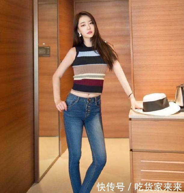  [美女]时尚个性的牛仔裤美女，身材一级棒，非常有魅力！