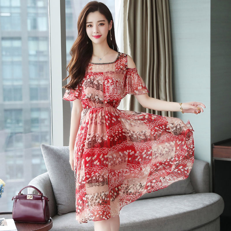 今年流行这样的“沙滩裙”，比比基尼还撩人，震撼所有人的眼球