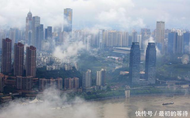 重庆，只要去旅游一次还想再去的城市，夜景最值得一看