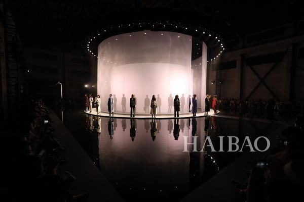 Massimo Dutti联袂天猫拉开亚洲第二场时装秀帷幕，为庆祝全新“