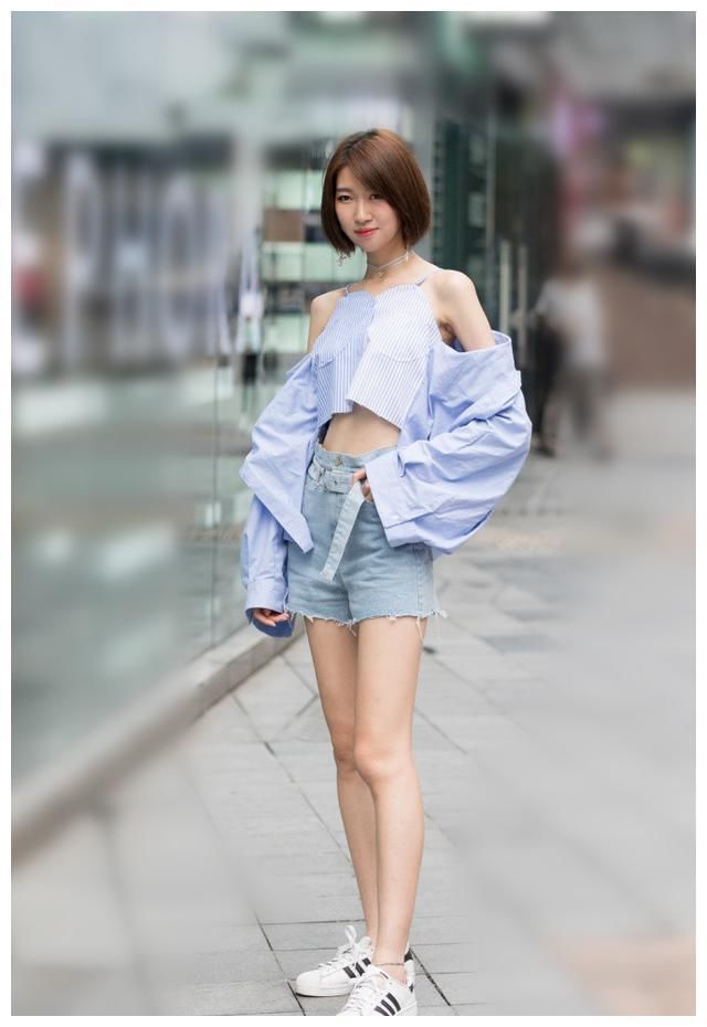 街拍:图3身材高挑,肌肤白皙,是我这辈子心心念念的那个人!