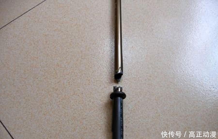 【生活费】鱼跑了, 杆也断了, 钓鱼人半个月的生活费没了