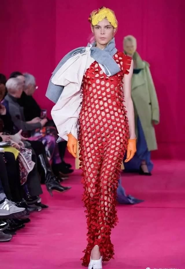  「国际时装」2020春夏高定——Maison Margiela 舞会后的宿醉