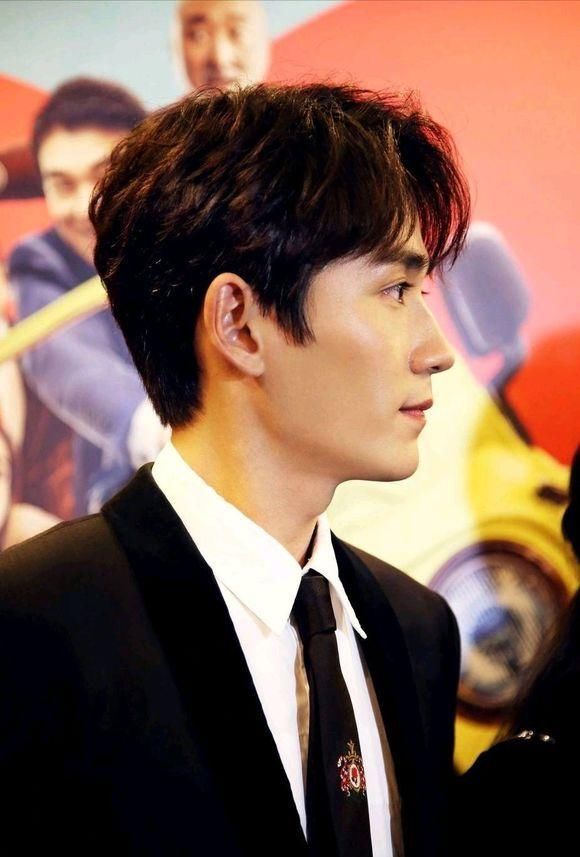 网友爆出未精修朱一龙照片简直辣眼睛 粉丝回怼你算什么天仙