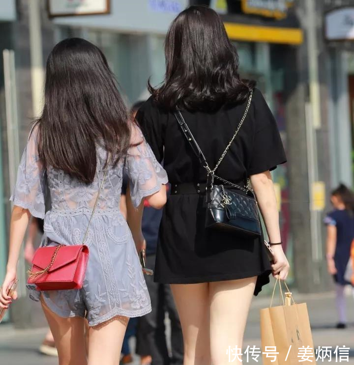路人街拍，有身材有颜值的小姐姐穿裙子最好看，男人都想娶回家