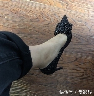 小脚■美丽高跟鞋, 时髦小脚的比拼,回头率很高