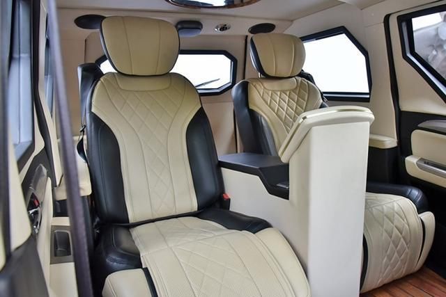  『SUV』北汽打造出的又一“硬汉子”SUV，防弹玻璃扶持，前脸神似猛禽
