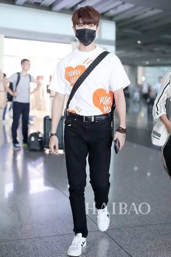 晴格格王艳让人不敢认!杨烁老婆原来是她…【海报街拍】