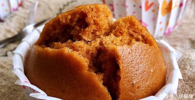  『技巧』教你做红糖开花发糕，不用揉面很简单，掌握一个技巧，个个开花