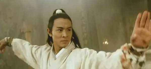  [张无忌]黄衫女一招秒杀周芷若，那么能不能秒杀张无忌？终于知