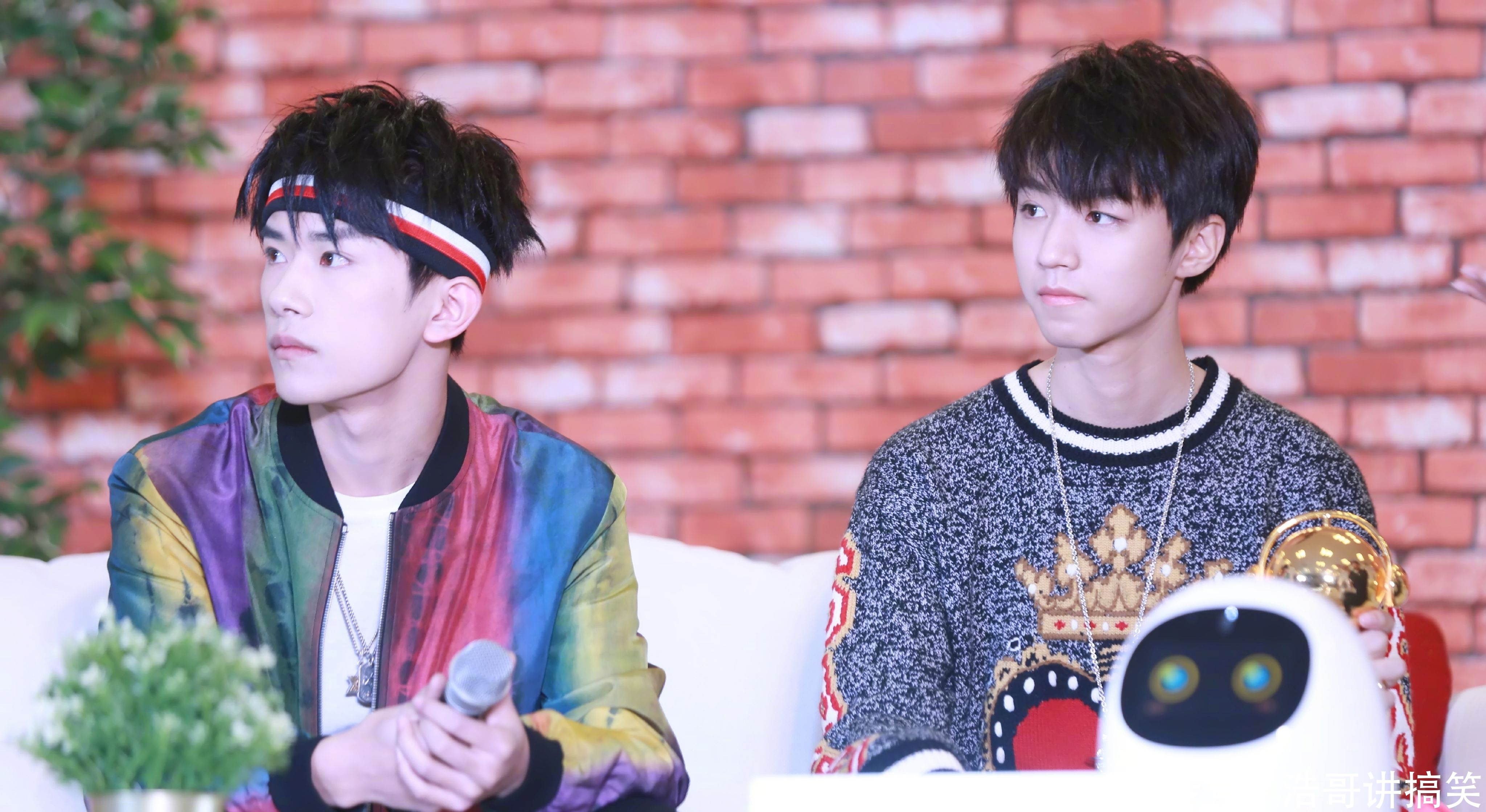 王俊凯和易烊千玺演出