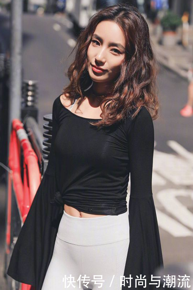 紧身打底裤:妙曼多姿的打扮,让女人重拾自信!