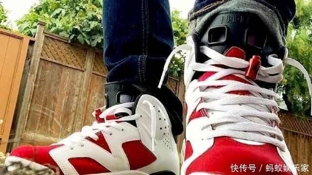  「巧妙」穿不起阿迪NIKE，怎么巧妙的伪装自己穿的就是AJ，网友的回答亮了