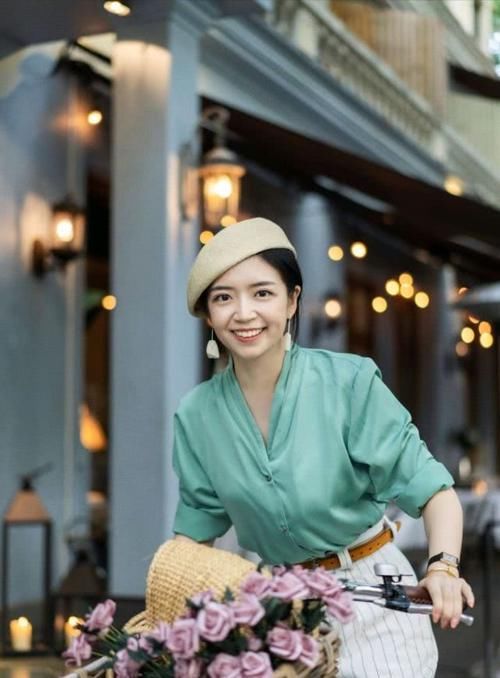  「针织」三木这波高级穿搭如何？针织开衫、衬衫，都被她穿出了该有的魅力