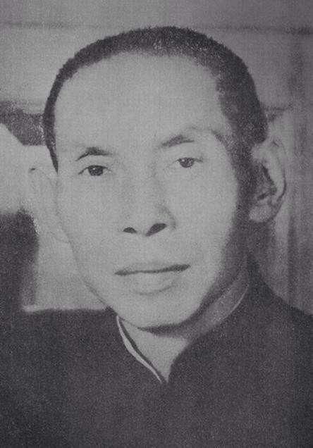 为什么杜月笙的假语录比真的还让人相信？因为有人在诱导你