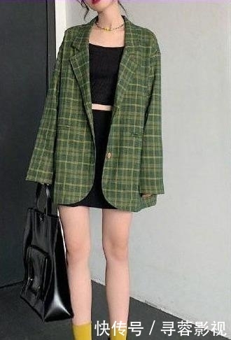  【半身裙】会穿的女生有多美？简约个性装扮随心搭，这组look时尚百搭还减龄
