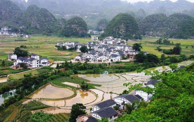 农村办白事的时候，有一个现象让不少农民头疼