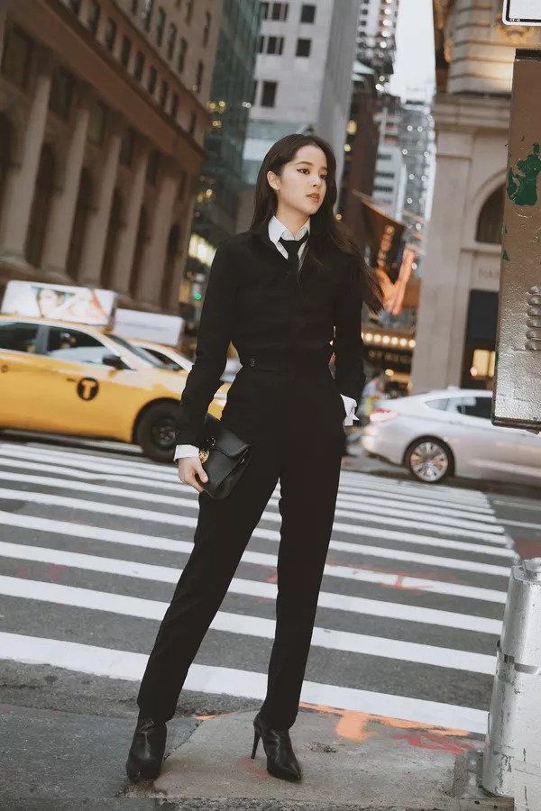 请来半个娱乐圈的Ralph Lauren大秀，到底有什么值得看?