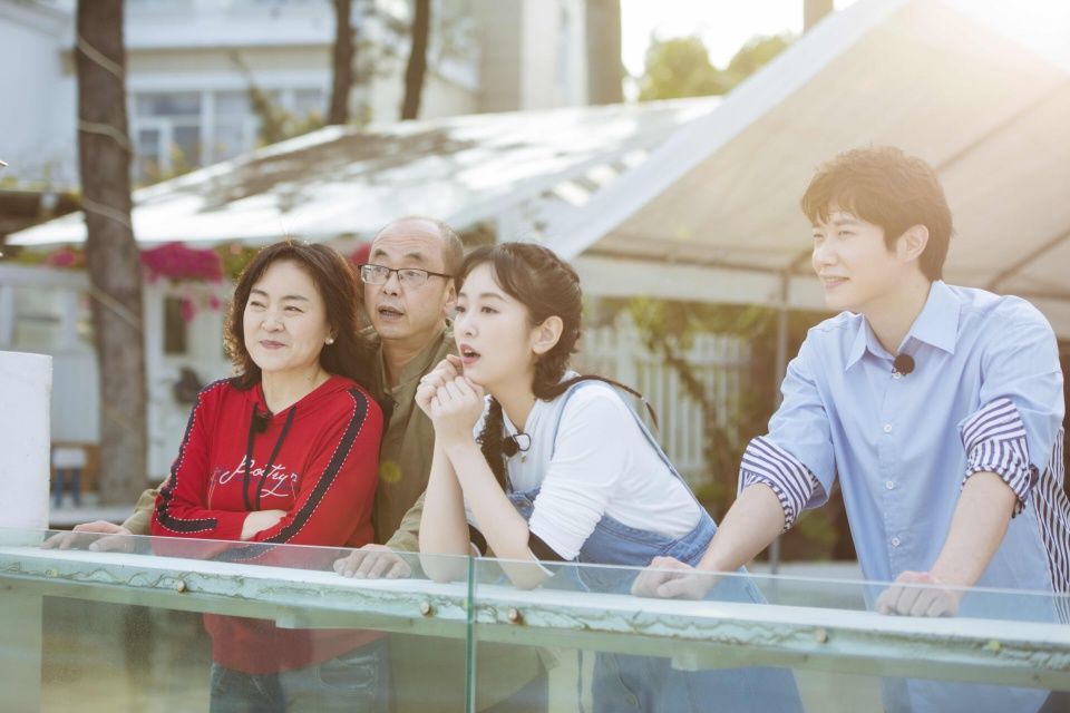  刘爸爸■“婚前21天”刘泳希父女为婚姻争吵