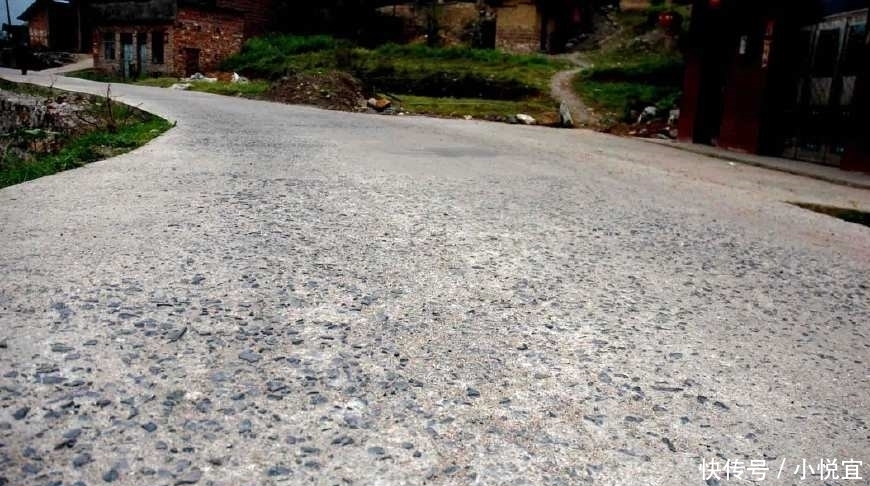  开放交通■为什么中国没有像美国一样大范围地使用水泥路面？