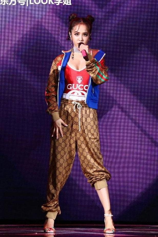 蔡依林为了美太拼了，哪吒头嫩回18岁，网友：身材好有料