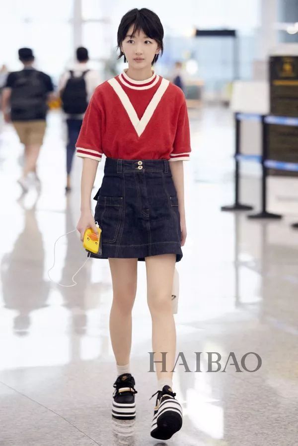 谁说这个颜色土了?这样明明穿起来就很好看!