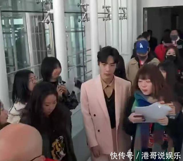 肖战北京春晚发布会全程