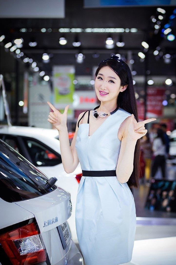  [美女]时尚穿搭第九十七期，车模美女的气质穿搭美照