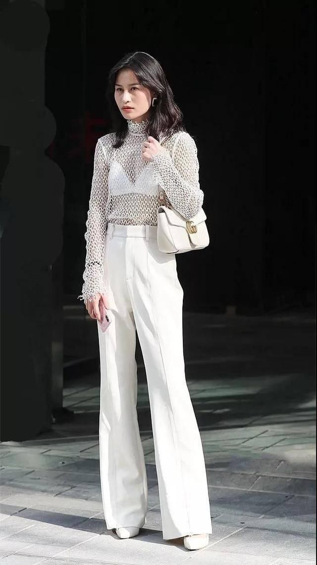 东莞美女街拍 小姐姐靓女天生丽质 尽显大长腿