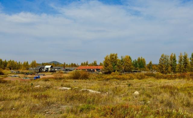 这里常住人口只有三户，但是却有三个火车站，还是中国最冷的村子