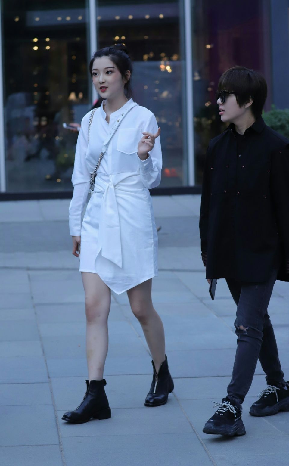 去三里屯是种瘾，去过一次还想第二、三次……因为这里出美女