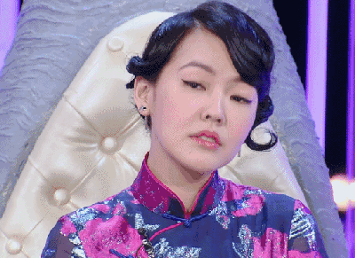 女人过了40岁，尽量别留这4种发型!简直不能更显老!