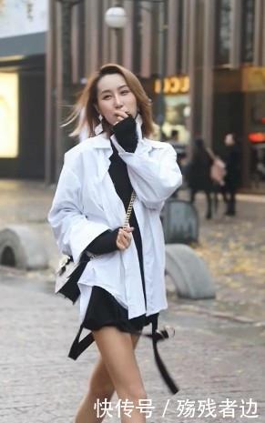 「设计」路人街拍,露肩的设计,更显少女感