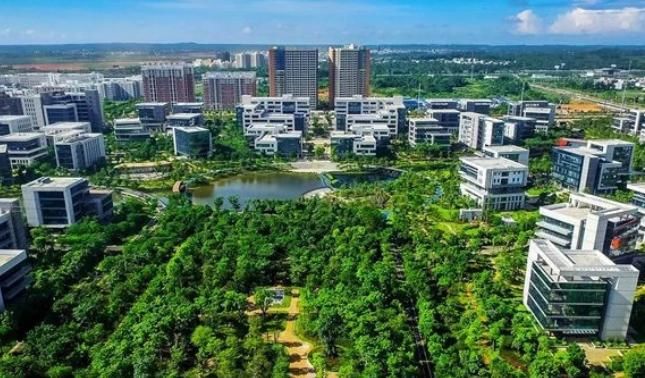 广东最“牛”的镇, GDP总量破千亿! 有23家世界500强企业