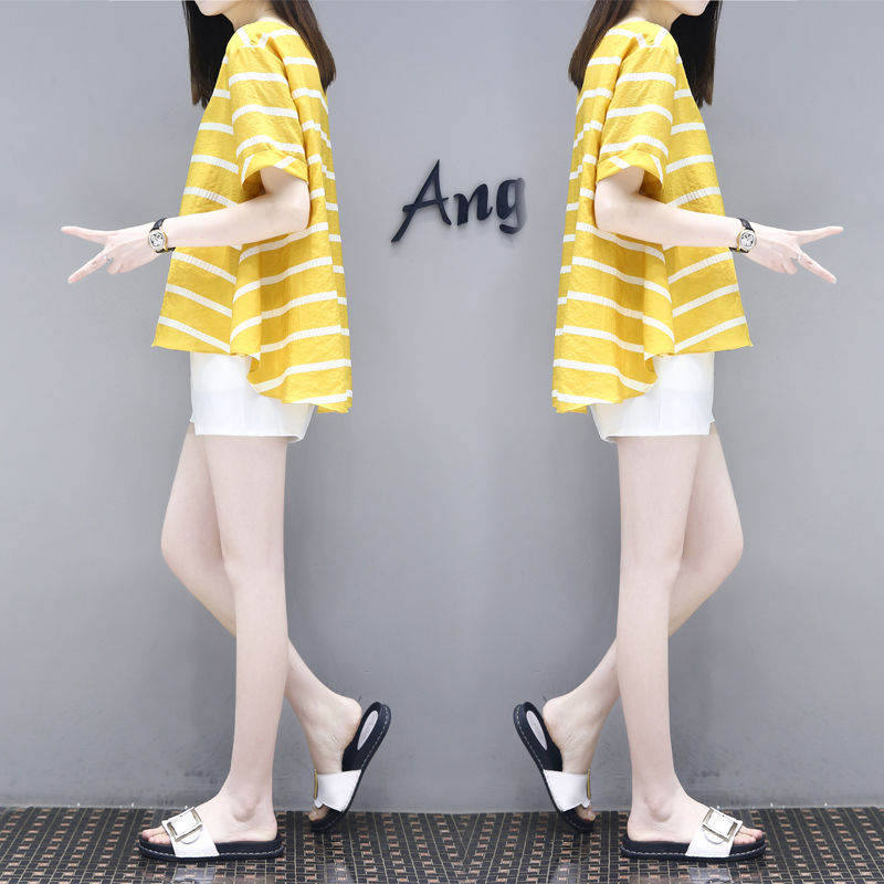 7月旅游别穿裙子，不方便又不上相，时尚短裤套装，不打扮也漂亮