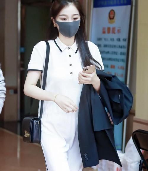 『时髦』想要穿出少女感，只有短裙是不够的，好看的单品减龄又时髦