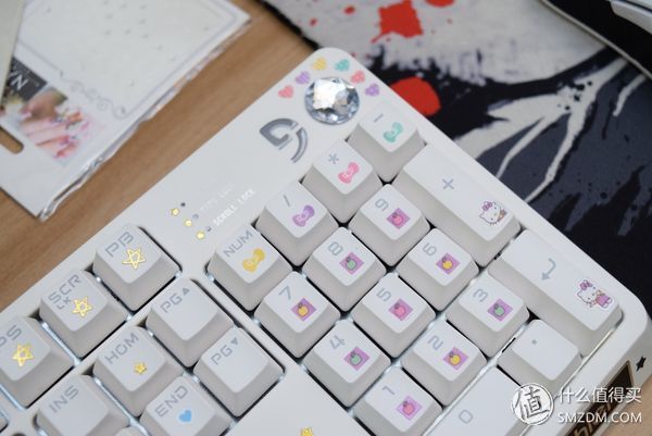 bulin bulin 女生向的白色键盘会是怎么样?