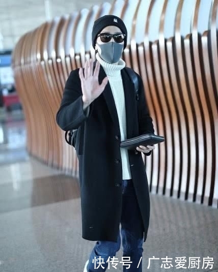 黑色呢大衣怎么内搭