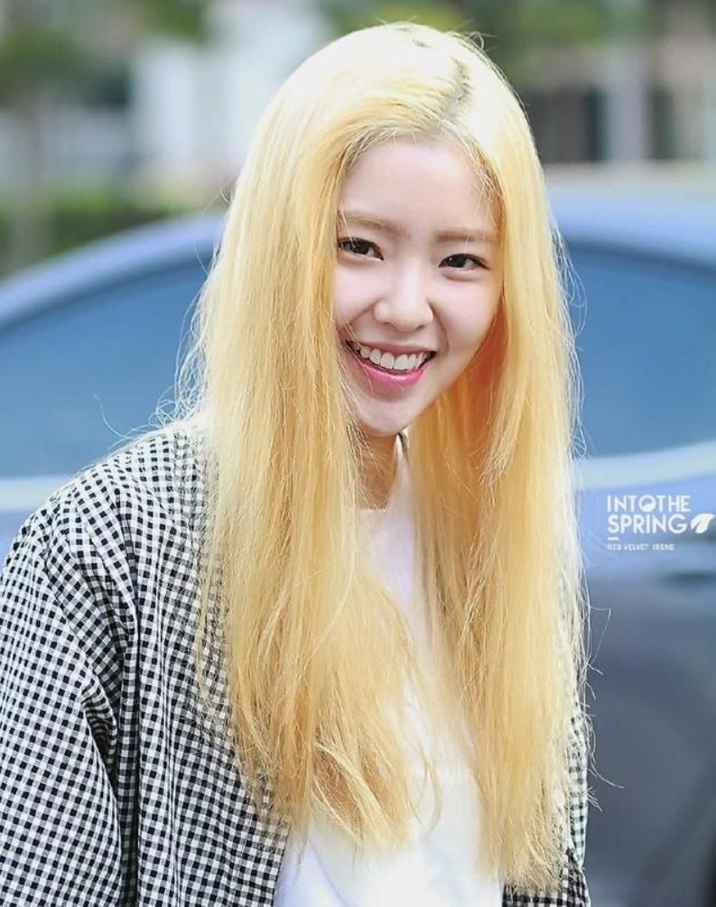  『IU』IU的头发没有光泽，金泰妍的头发松乱，Irene的头发很糟糕！