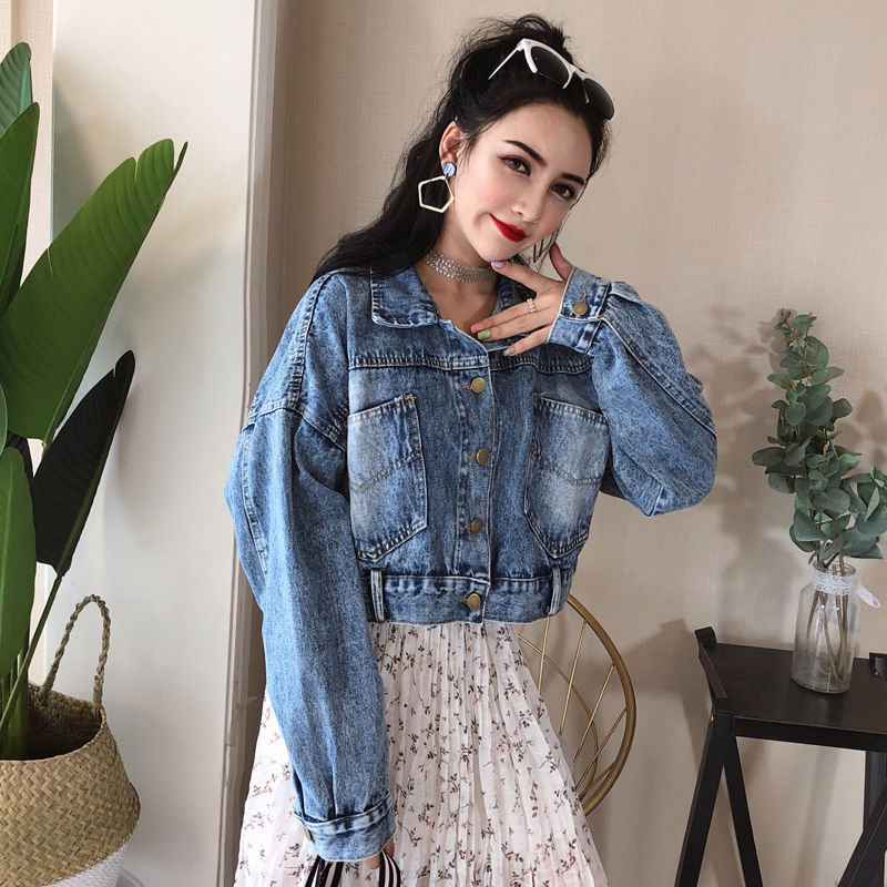 新款女装太好看了!穿上身美到不能行，时尚百搭主要修身型