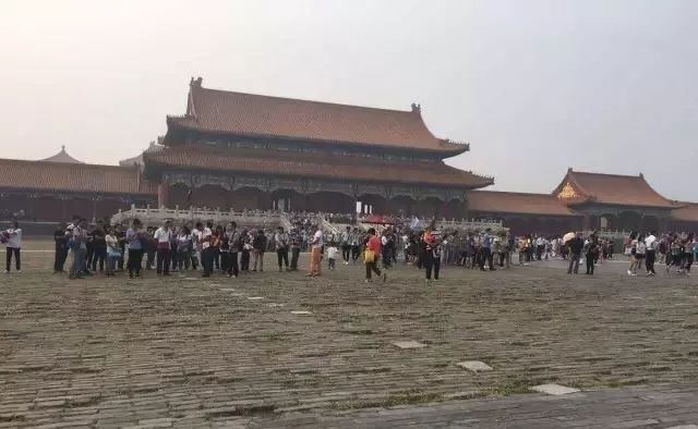 如何用普通手机，拍出碾压单反的照片？